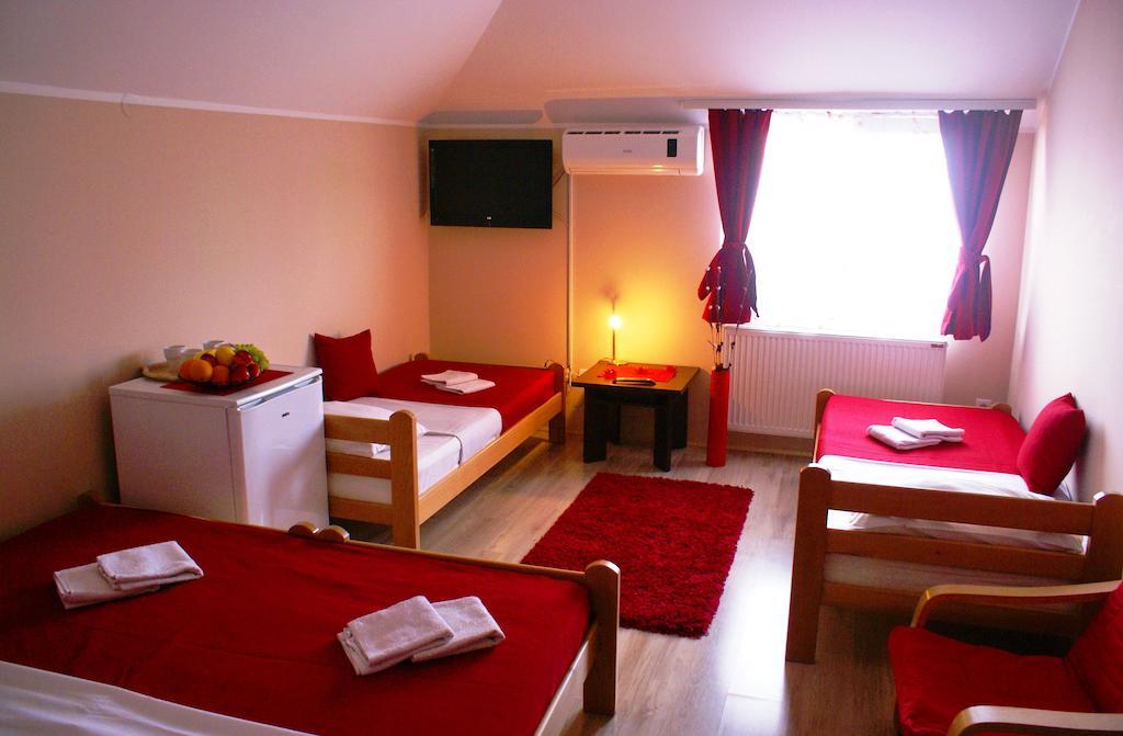 Guest House Villa Mir Kragujevac Bilik gambar